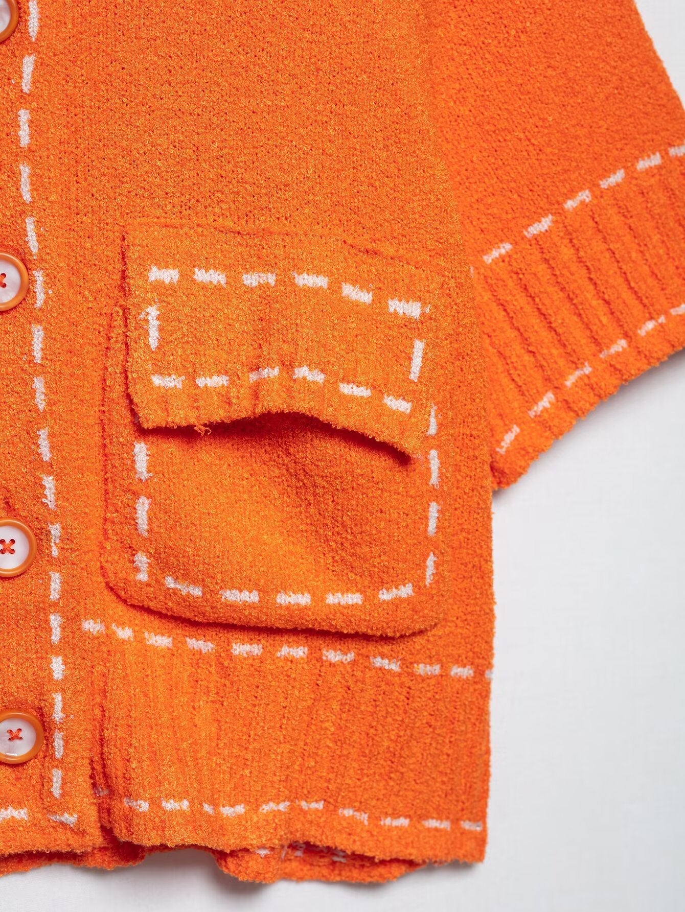 Elegante Strickjacke mit Knopfleiste & stylischen Details