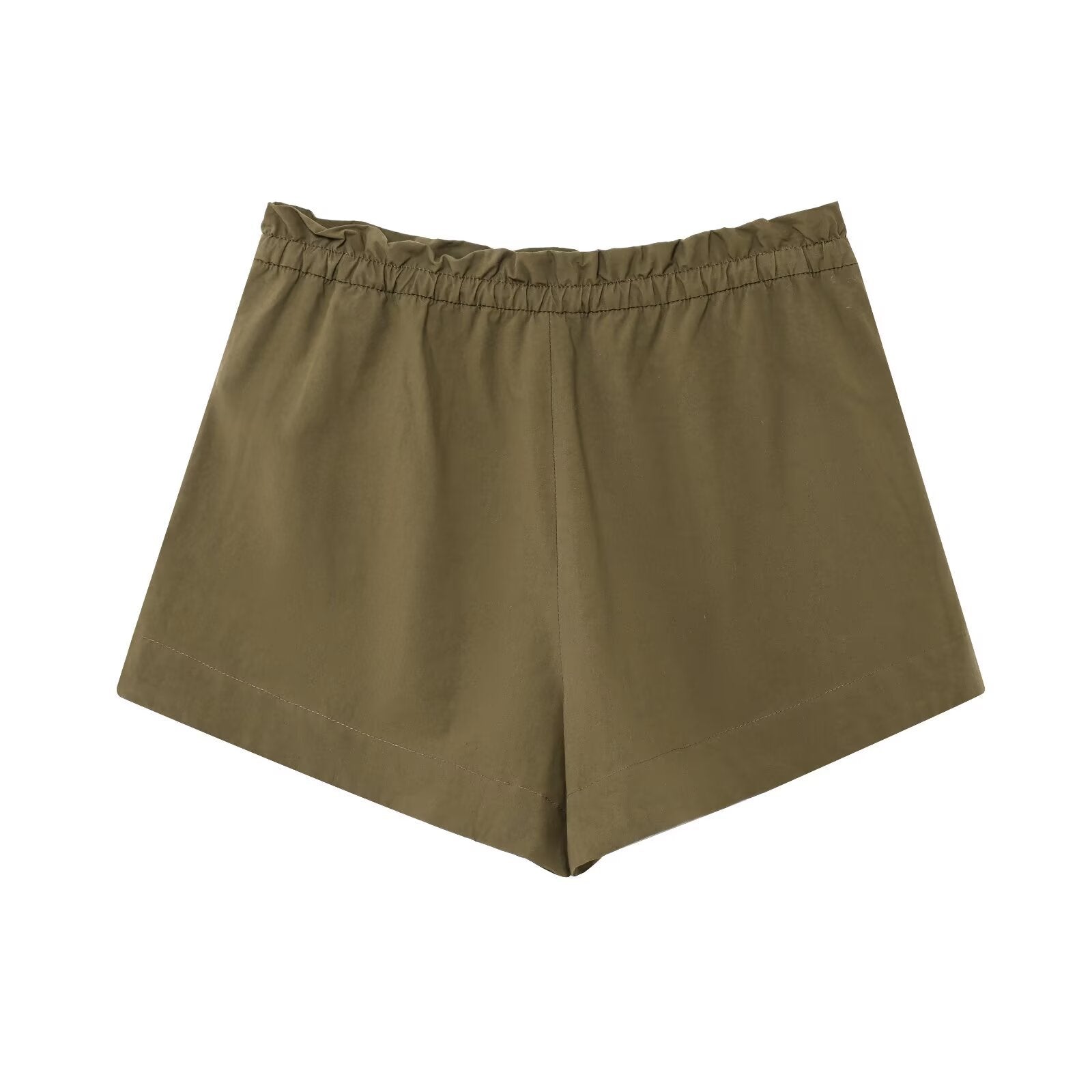 Streetstyle Look mit Shorts und Jacke