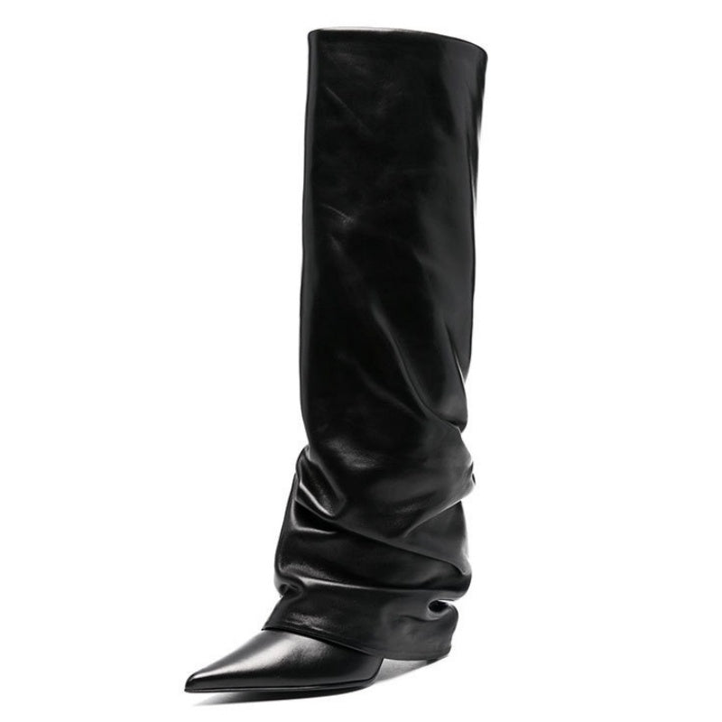 Kniehohe Stiefel mit Raffung und hohem Absatz