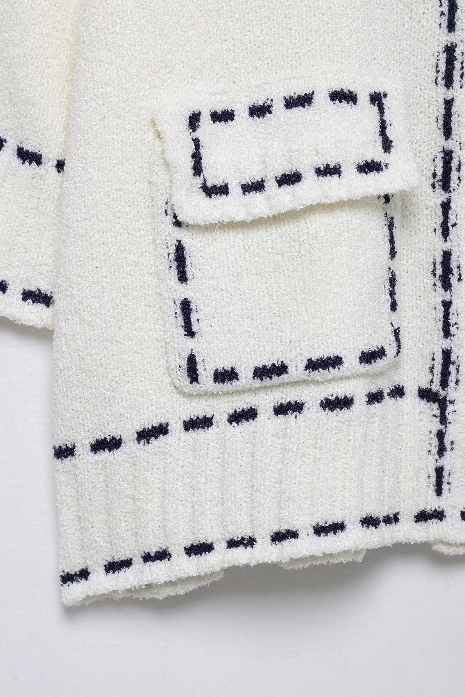 Elegante Strickjacke mit Knopfleiste & stylischen Details