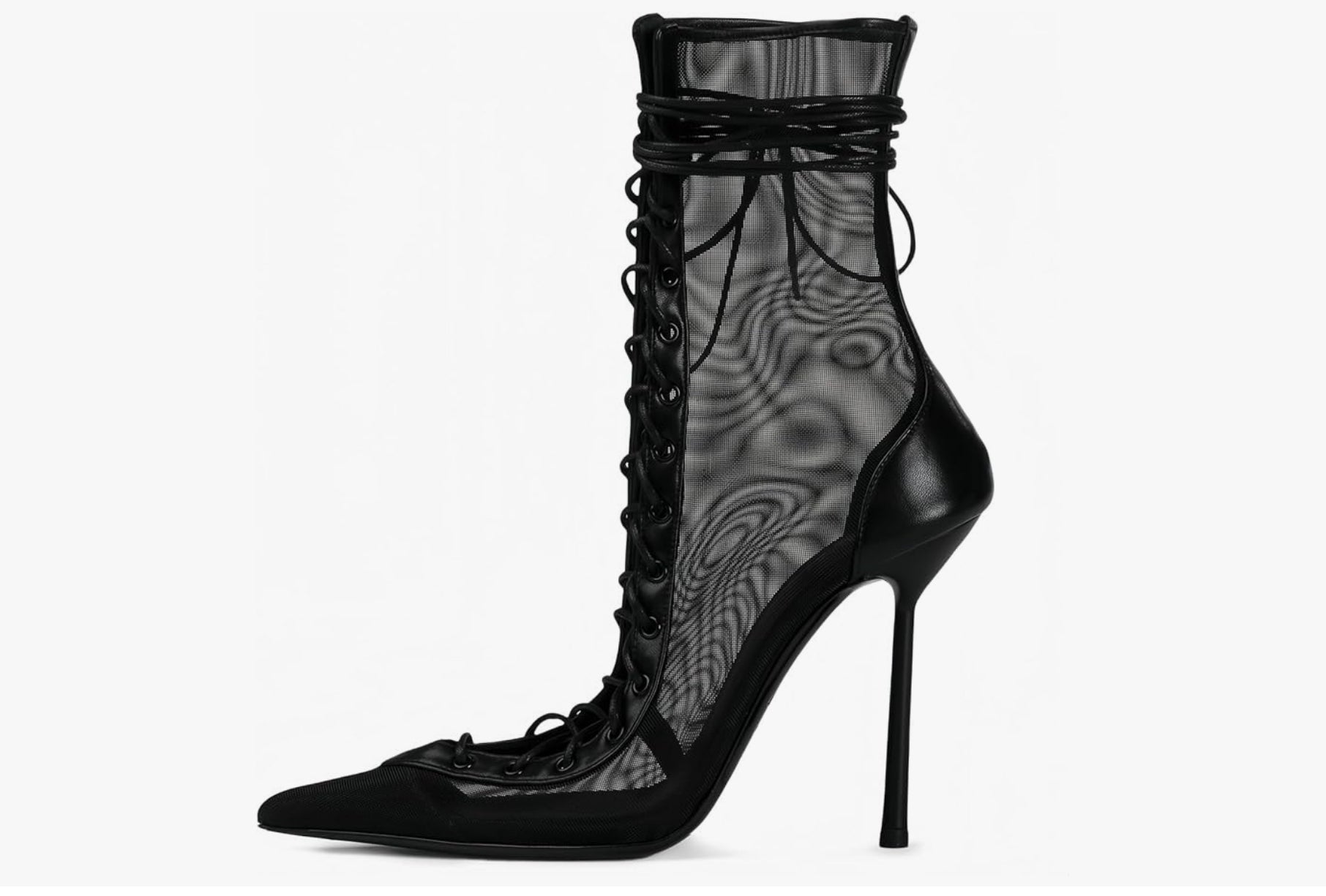 Auffallende Stiefeletten mit Schnürung